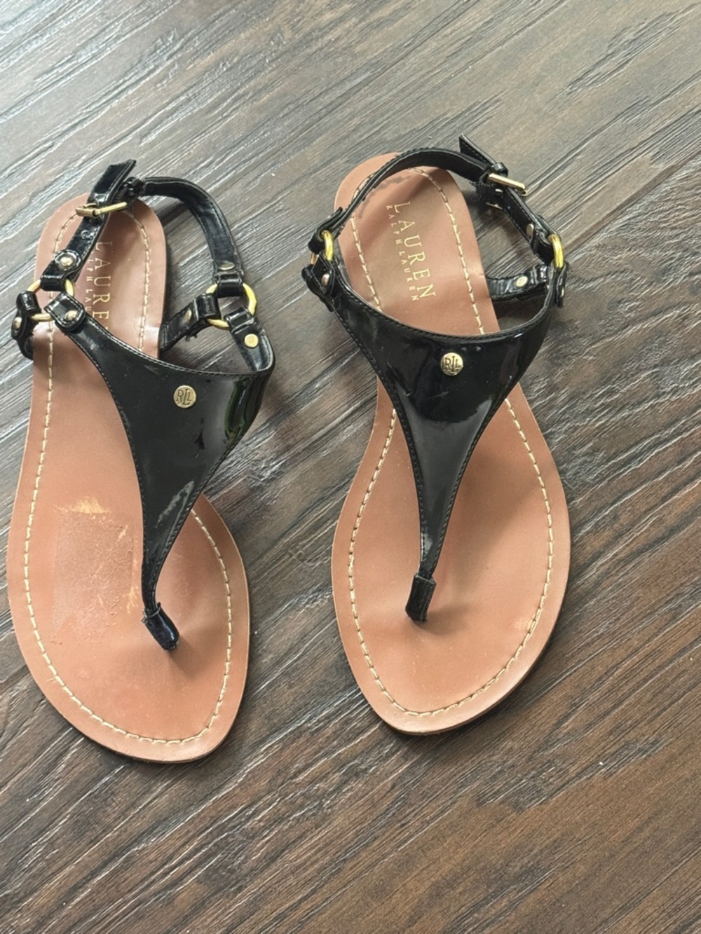 LAUREN Ralph Lauren Black Patent Leather T-Strap Sandals with Tan Footbed - Picture 3 of 10